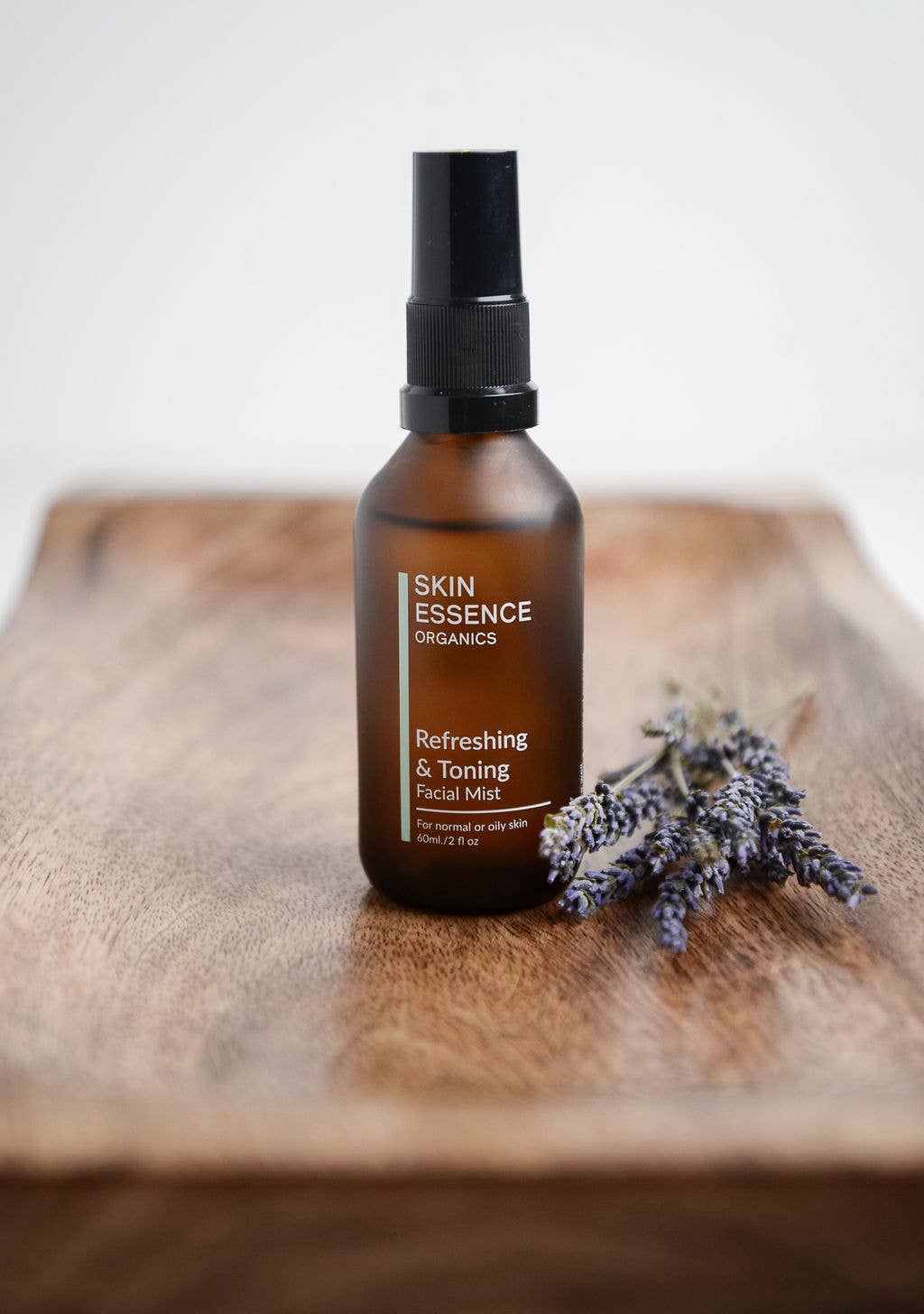 Skin Essence Organics - BRUME RAFRAÎCHISSANTE ET TONIFIANTE