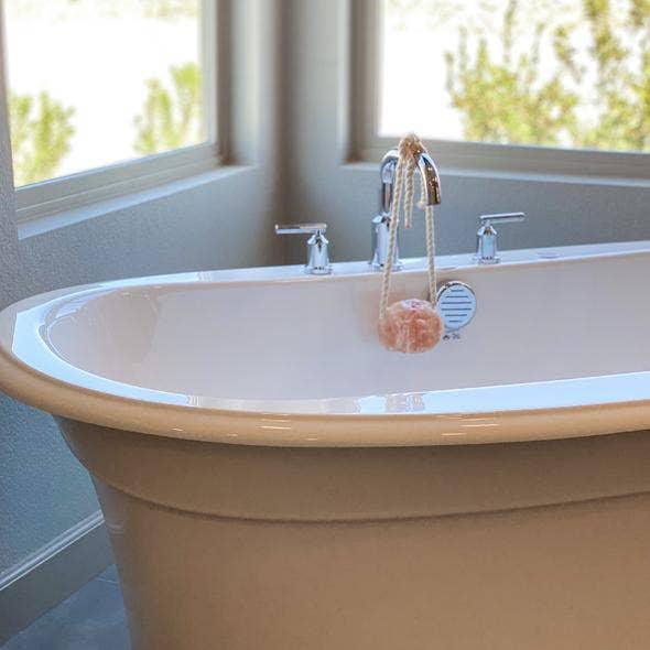 Rocks Detox - Small pink Himalayan bath and shower salt rock: Lavender